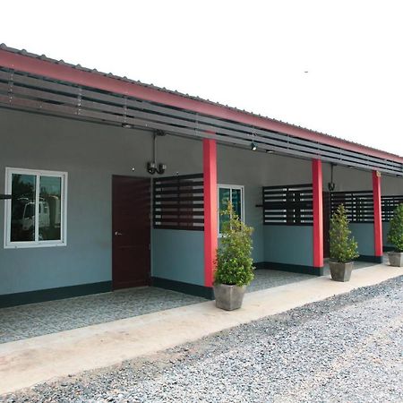 เอ็นพี เดอะปาย ห้องพักนครสวรรค์ Extérieur photo